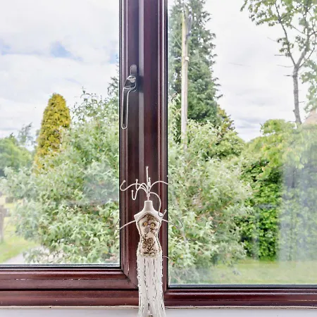 Woodside - * Grewelthorpe